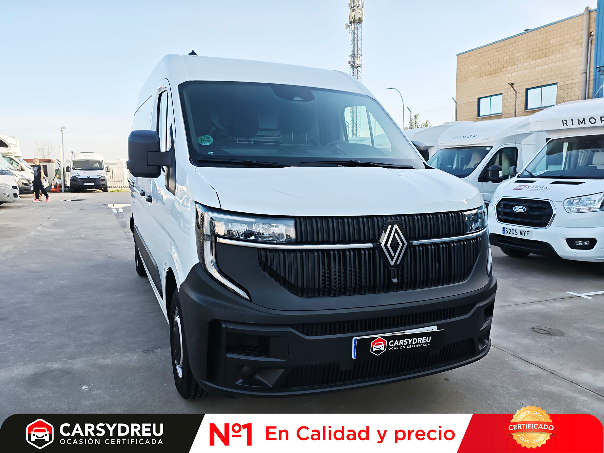 Foto del RENAULT Master Fg. Blue dCi T L2H2 3300 T 110kW