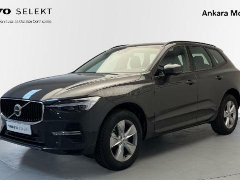 Foto del VOLVO XC60 B4 Momentum FWD Aut.