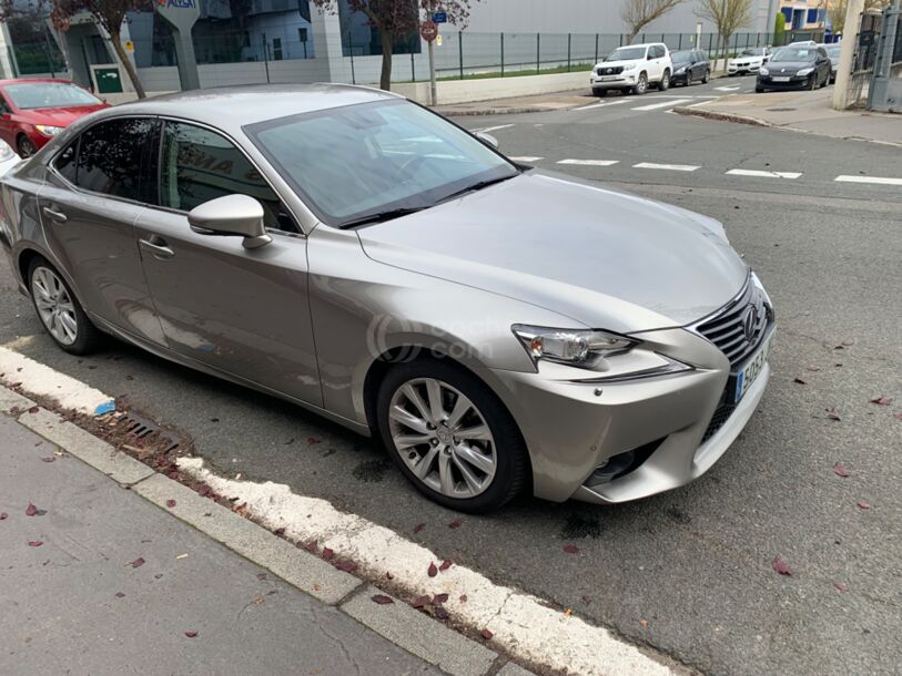 Foto del LEXUS IS 300h ECO