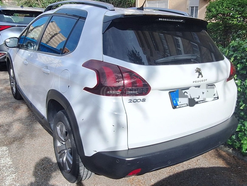 Foto del PEUGEOT 2008 1.2 PureTech S&S Signature 82