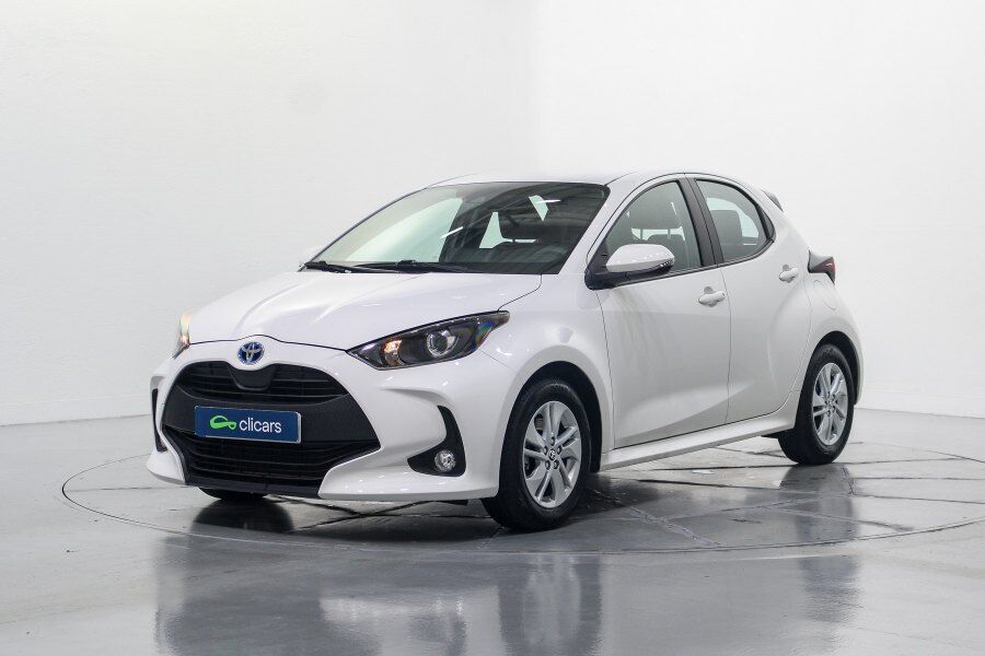 TOYOTA Yaris (Yaris 120H 1.5 Business Plus) en Madrid