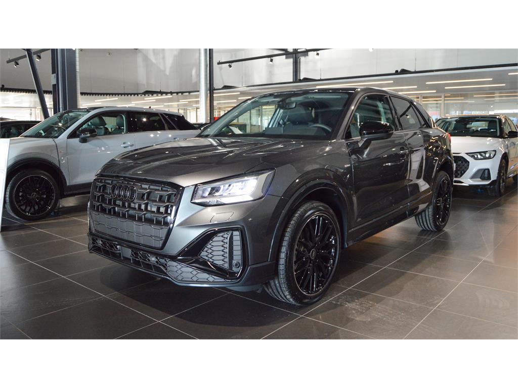 AUDI Q2 (Adrenalin Black E 35 TFSI 110kW S tronic) en Barcelona