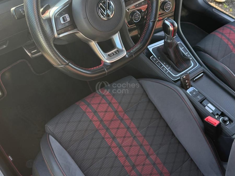 Foto del VOLKSWAGEN Golf 2.0 TSI GTI TCR DSG7 213kW