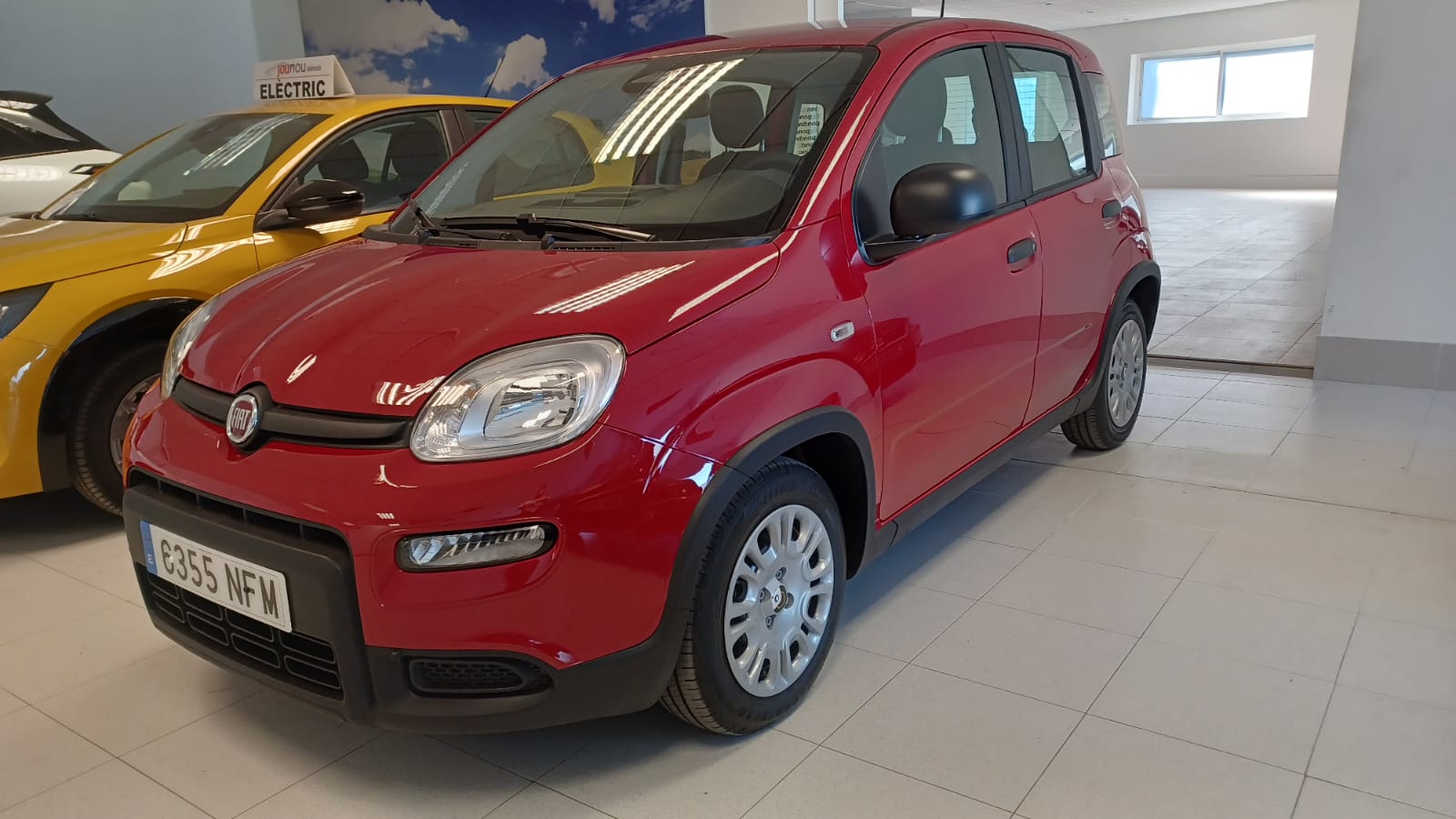 FIAT Panda (Pandina 1.0 Hybrid 51kW (70cv)) en Barcelona