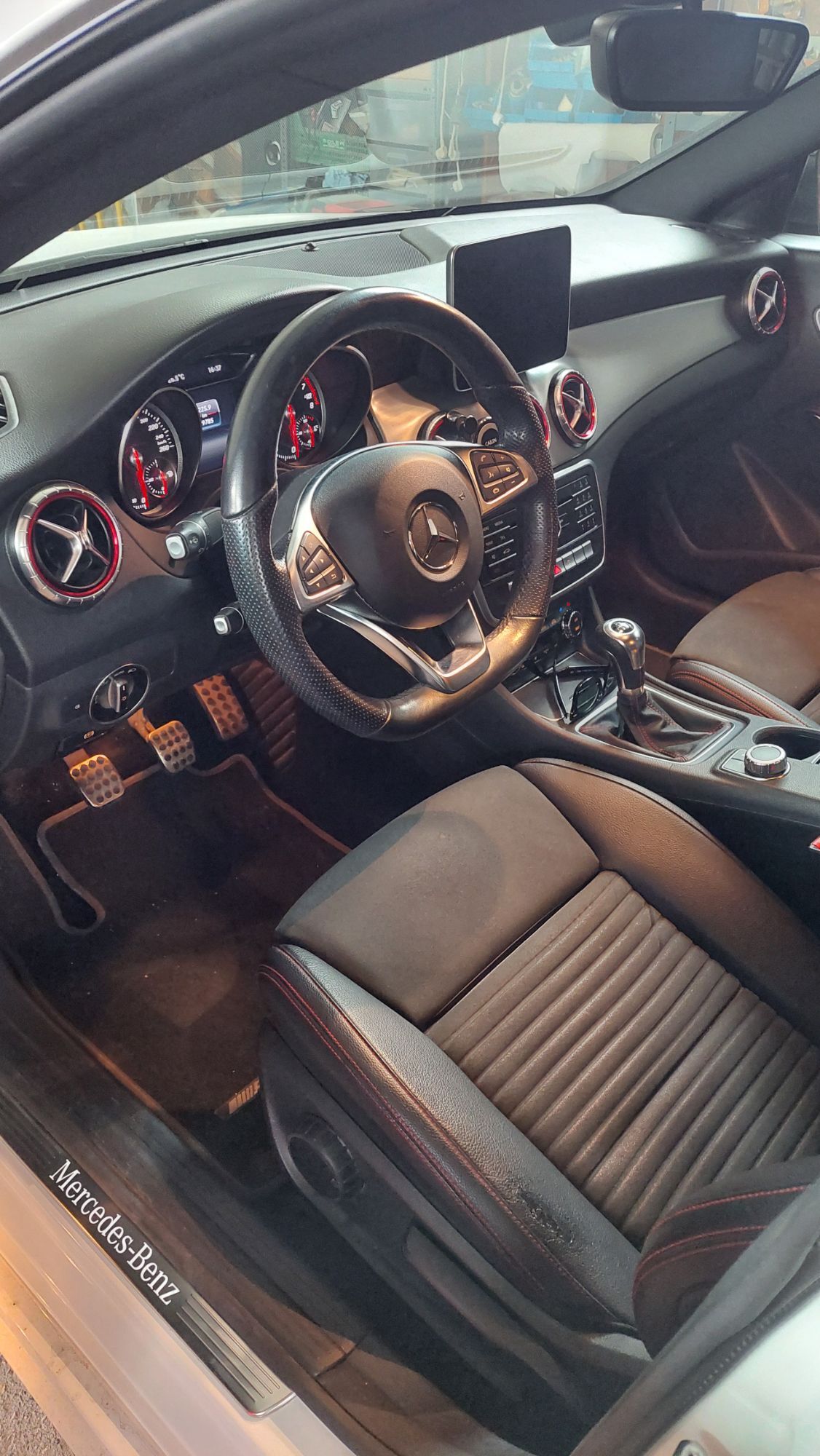 Foto del MERCEDES Clase CLA CLA 200