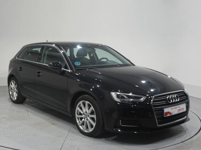 AUDI A3 (design 30 TDI S tronic 85 kW (116 CV)) en León