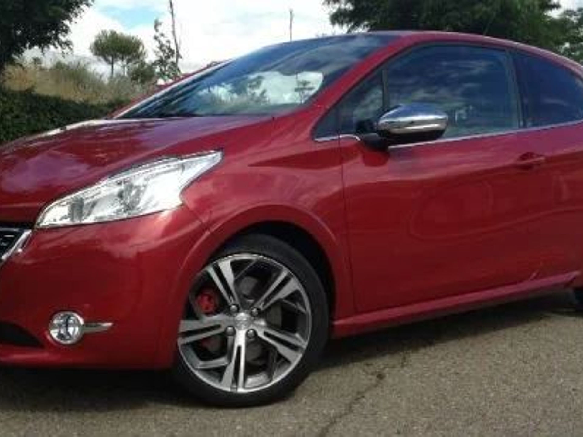 Imagen de PEUGEOT 208