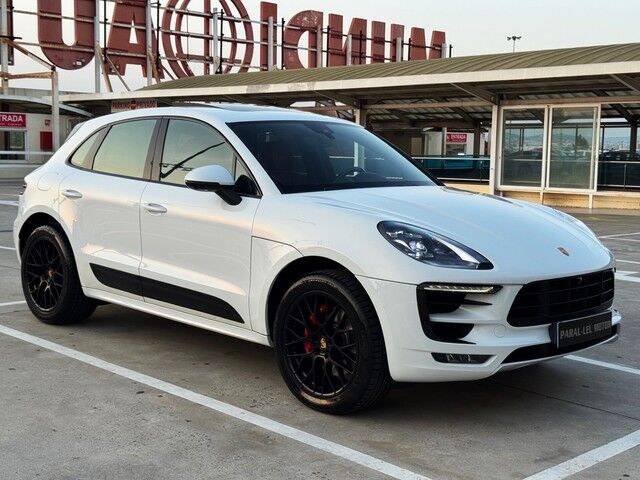 PORSCHE Macan (GTS 265 kW (360 CV)) en Barcelona