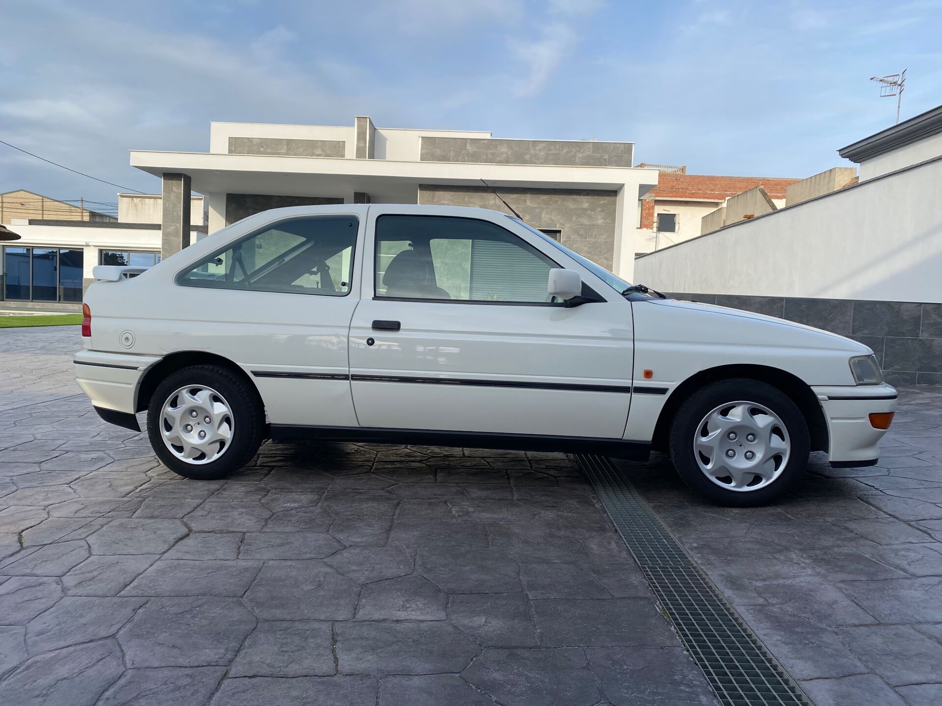 Imagen 2 de FORD Escort