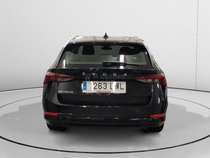 Foto del SKODA Octavia 2.0TDI Ambition DSG 110kW