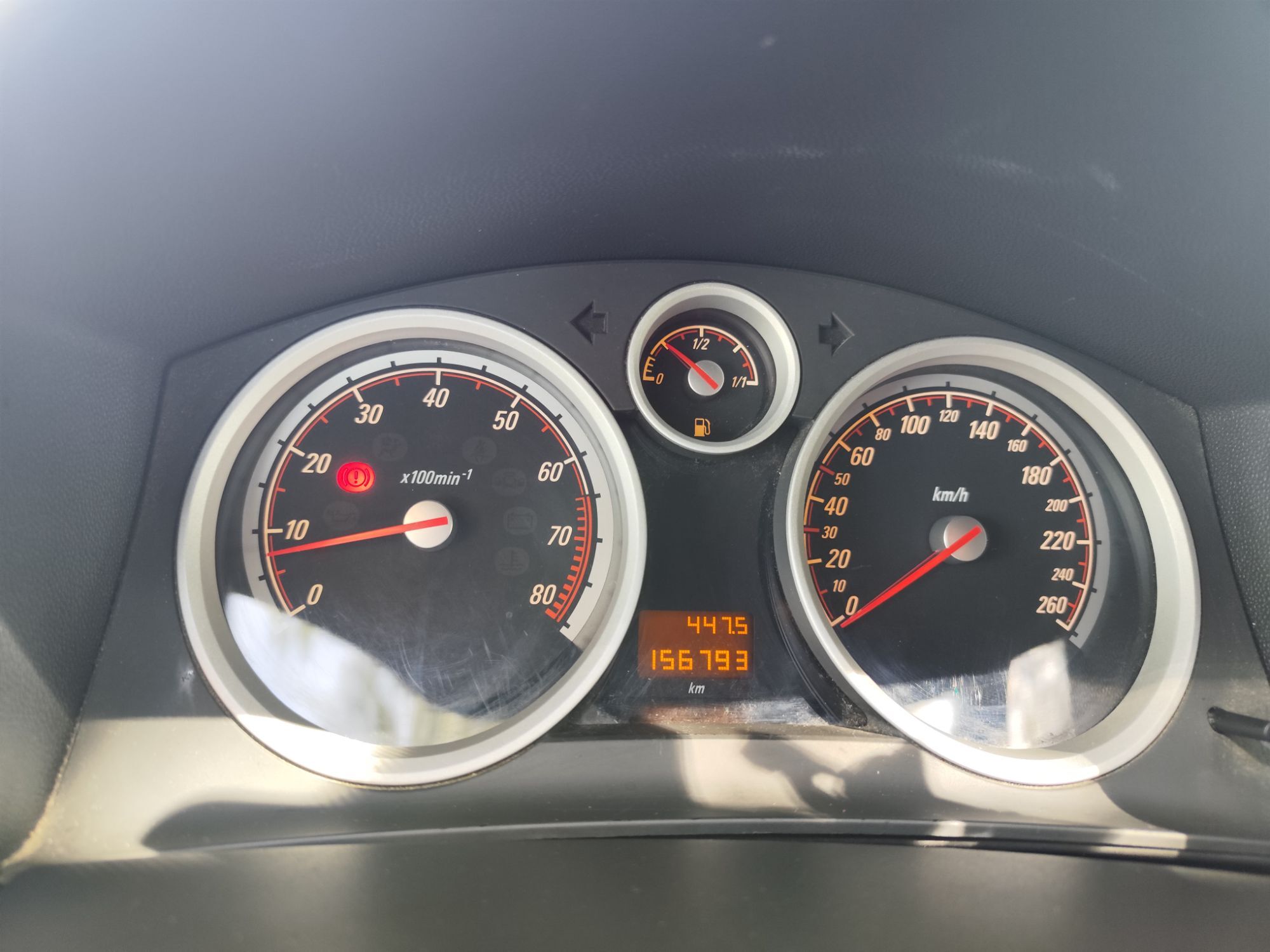 Foto del OPEL Astra GTC 1.8 16v Sport 140