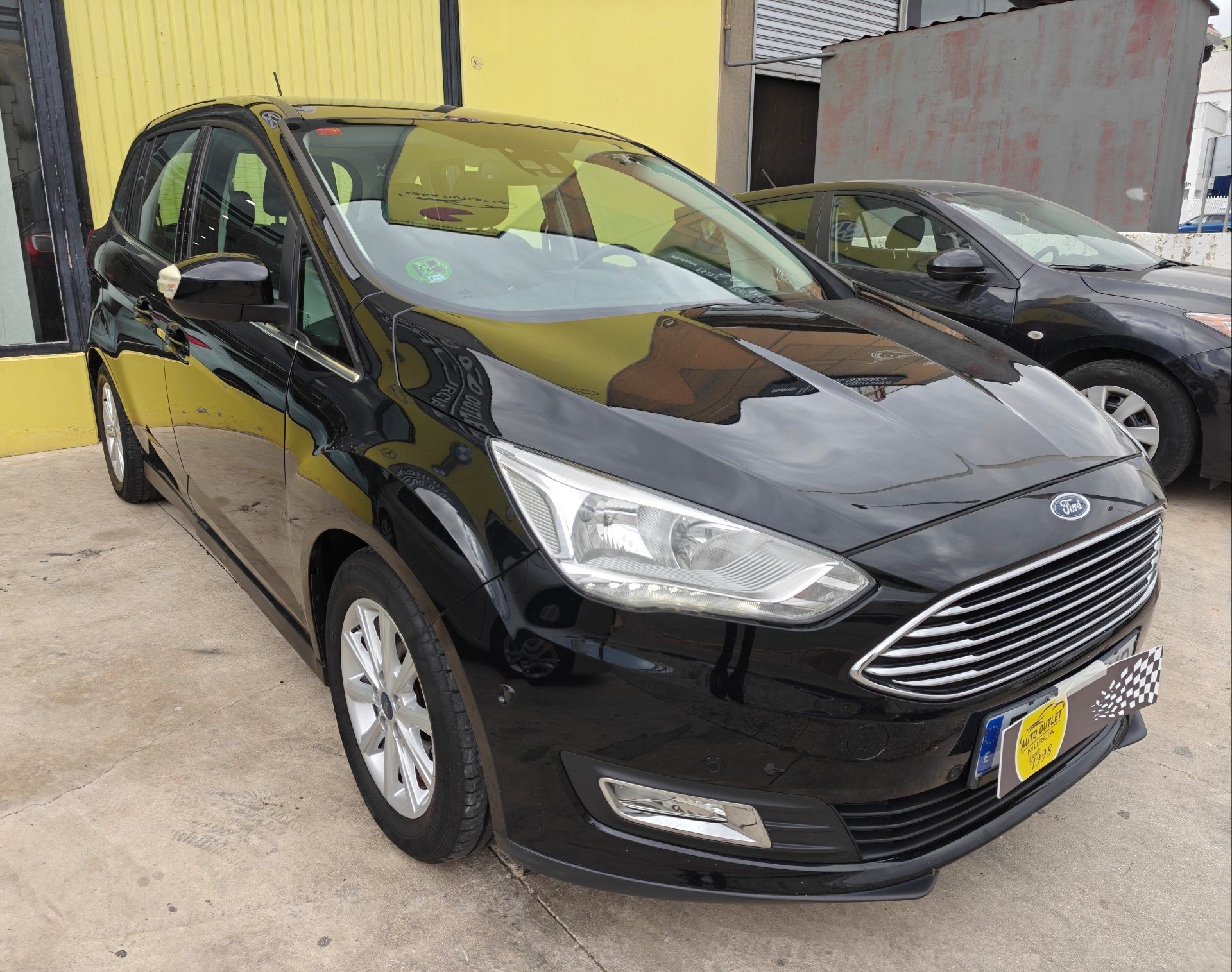 Foto del FORD C-Max Grand  1.5TDCi Trend+ PS 120