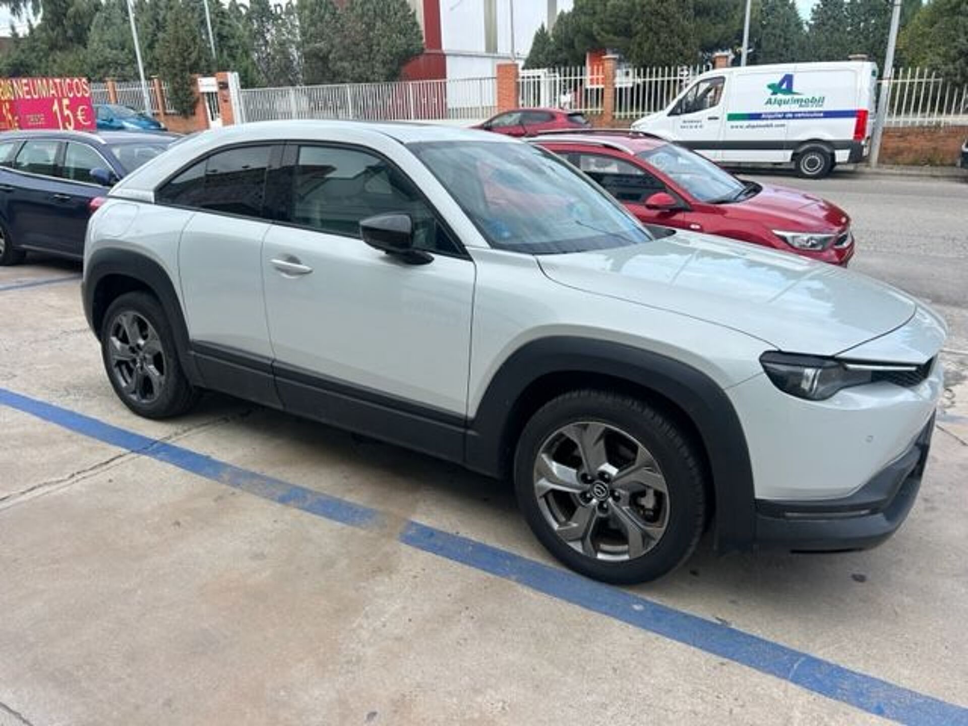 Imagen 2 de MAZDA MX-30