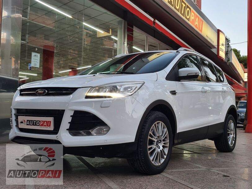 Foto del FORD Kuga 1.6 EcoB. Titanium Powershift 4x4 180