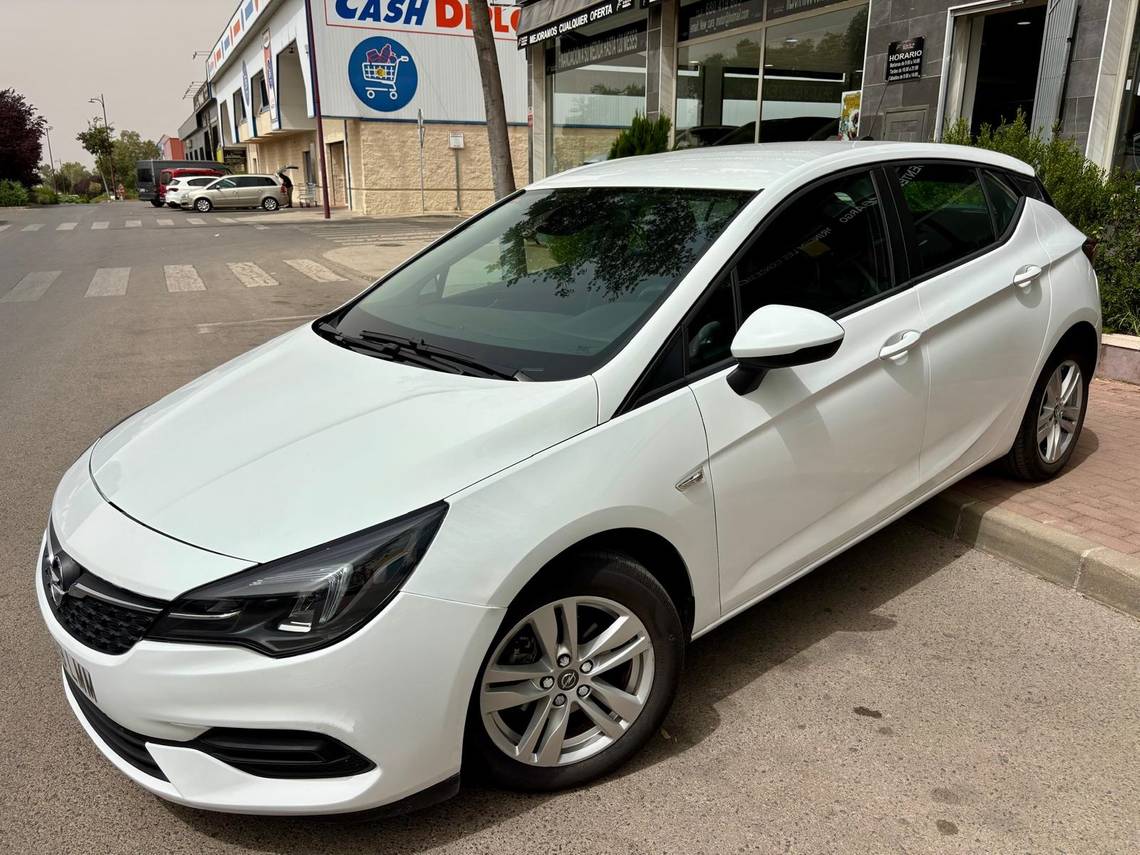 OPEL Astra (1.5D DVC 77kW (105CV) Edition) en Jaén