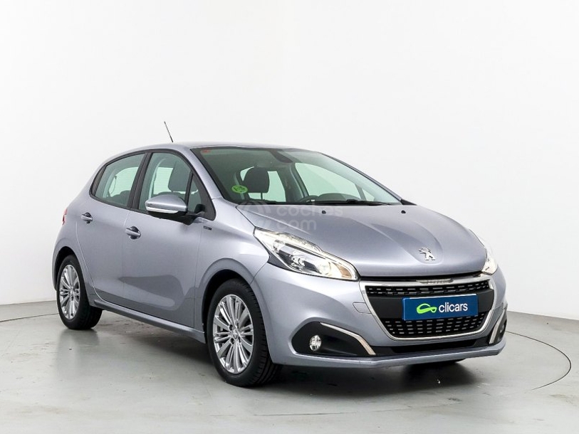 Foto del PEUGEOT 208 1.2 PureTech S&S Signature 110
