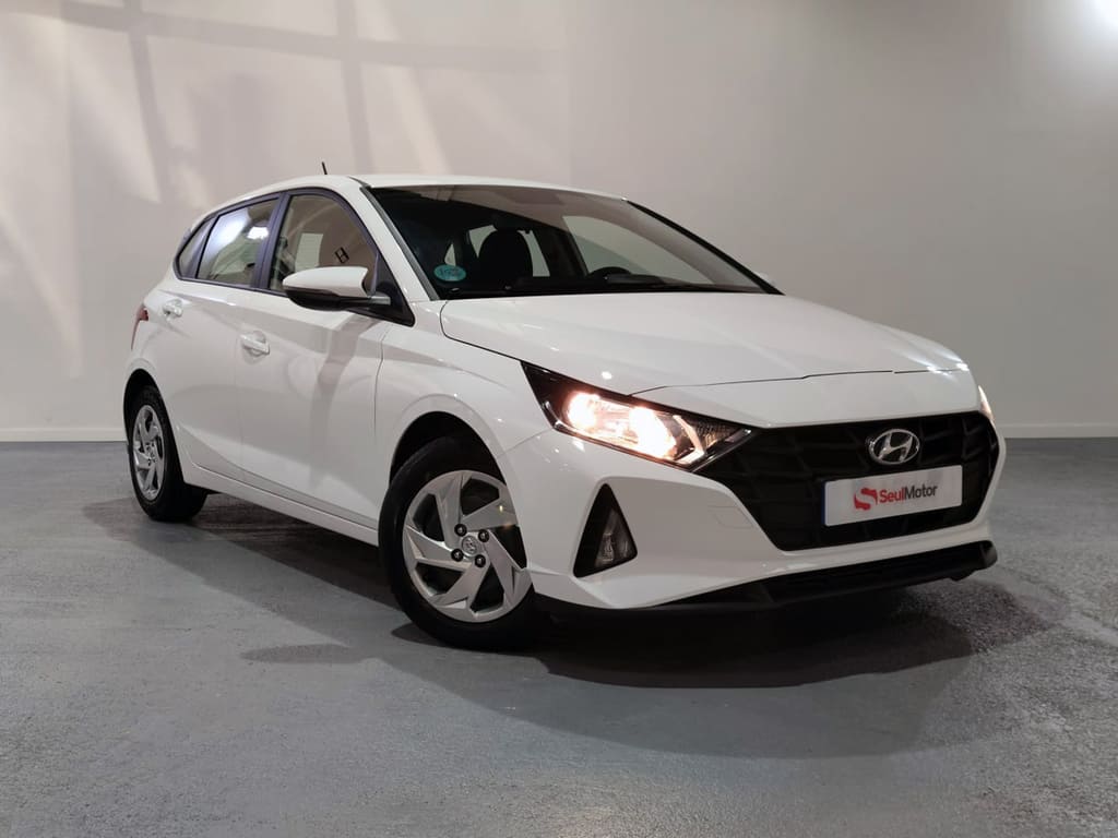HYUNDAI i20 (1.2 MPI SLE) en Barcelona