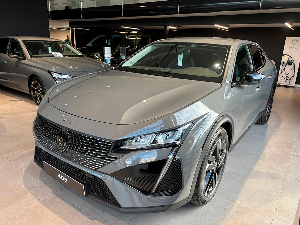 PEUGEOT 408 (1.2 MHEV 145 E-DCS6 ALLURE 5P) en Badajoz