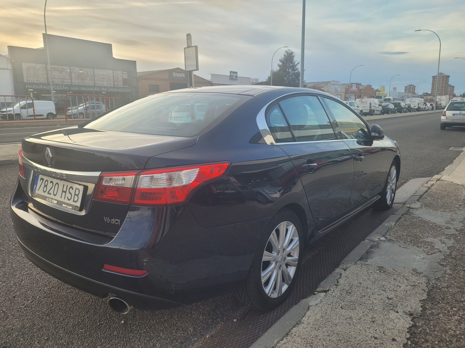 Imagen 2 de RENAULT Latitude