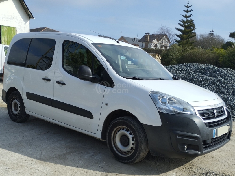 Foto del PEUGEOT Partner Tepee 1.6BlueHDI Access 75