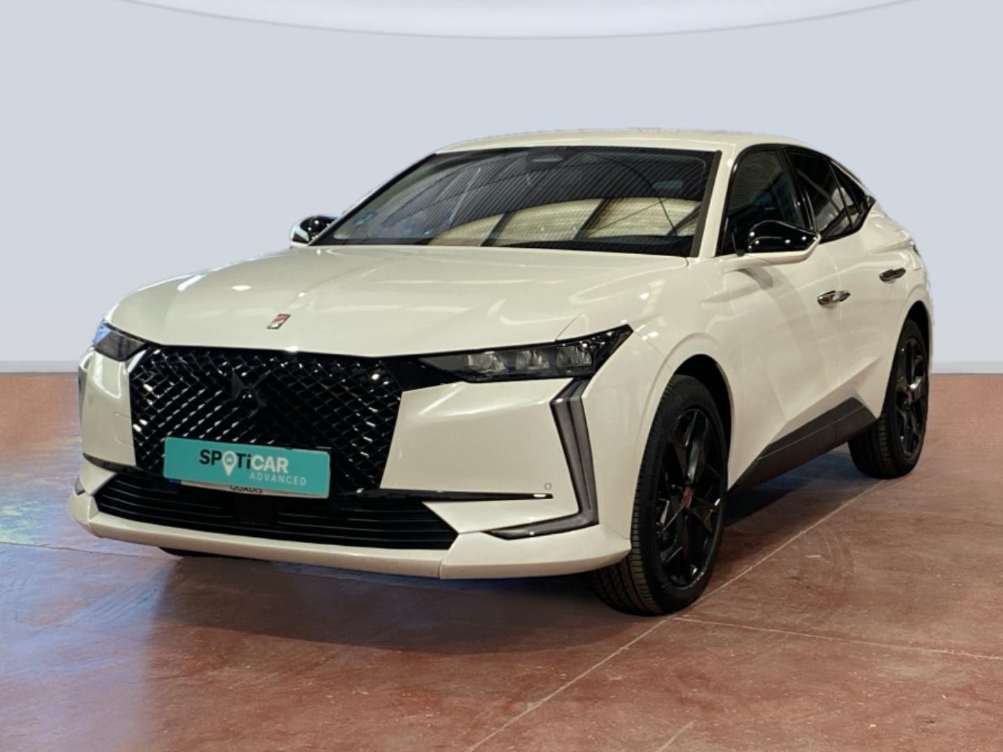 DS DS4 (PureTech 225 Performance Line + 165 kW (225 CV)) en Girona