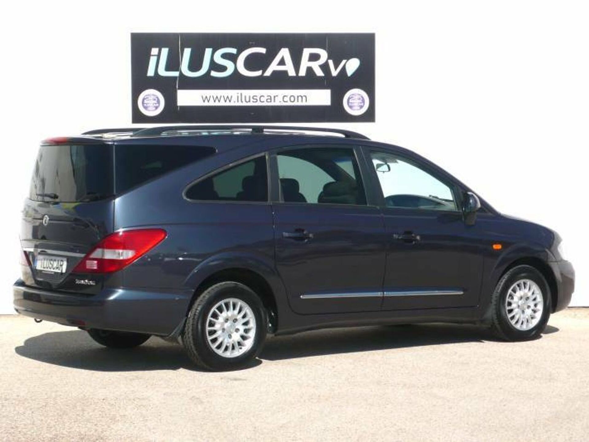 Imagen 3 de SSANGYONG KGM Rodius