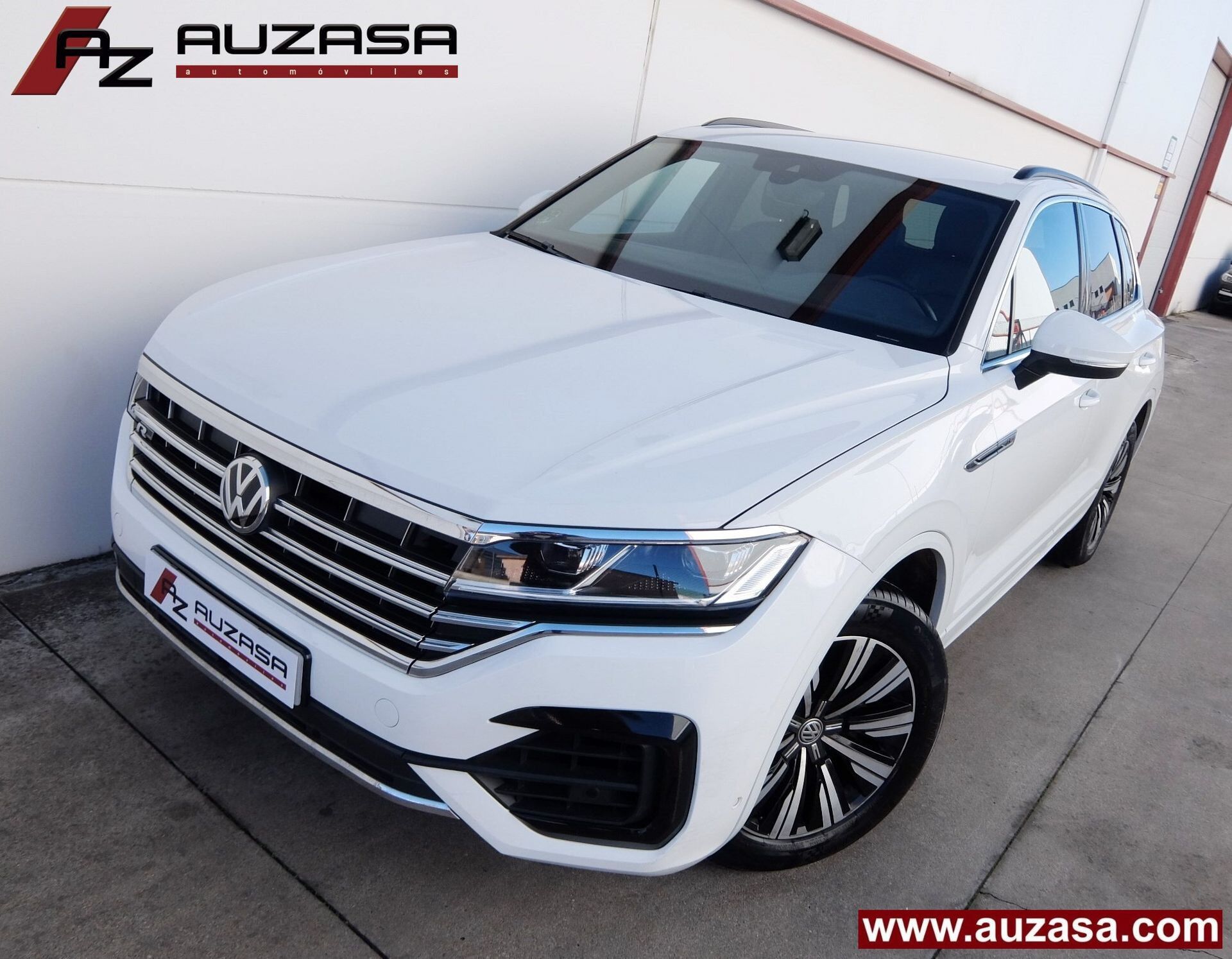 Foto del VOLKSWAGEN Touareg 3.0TDI V6 R-Line Tiptronic 4Motion 170kW