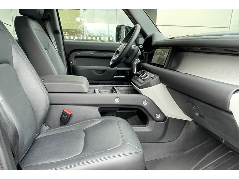 Foto del LAND ROVER Defender 110 3.0D l6 MHEV S AWD Aut. 250