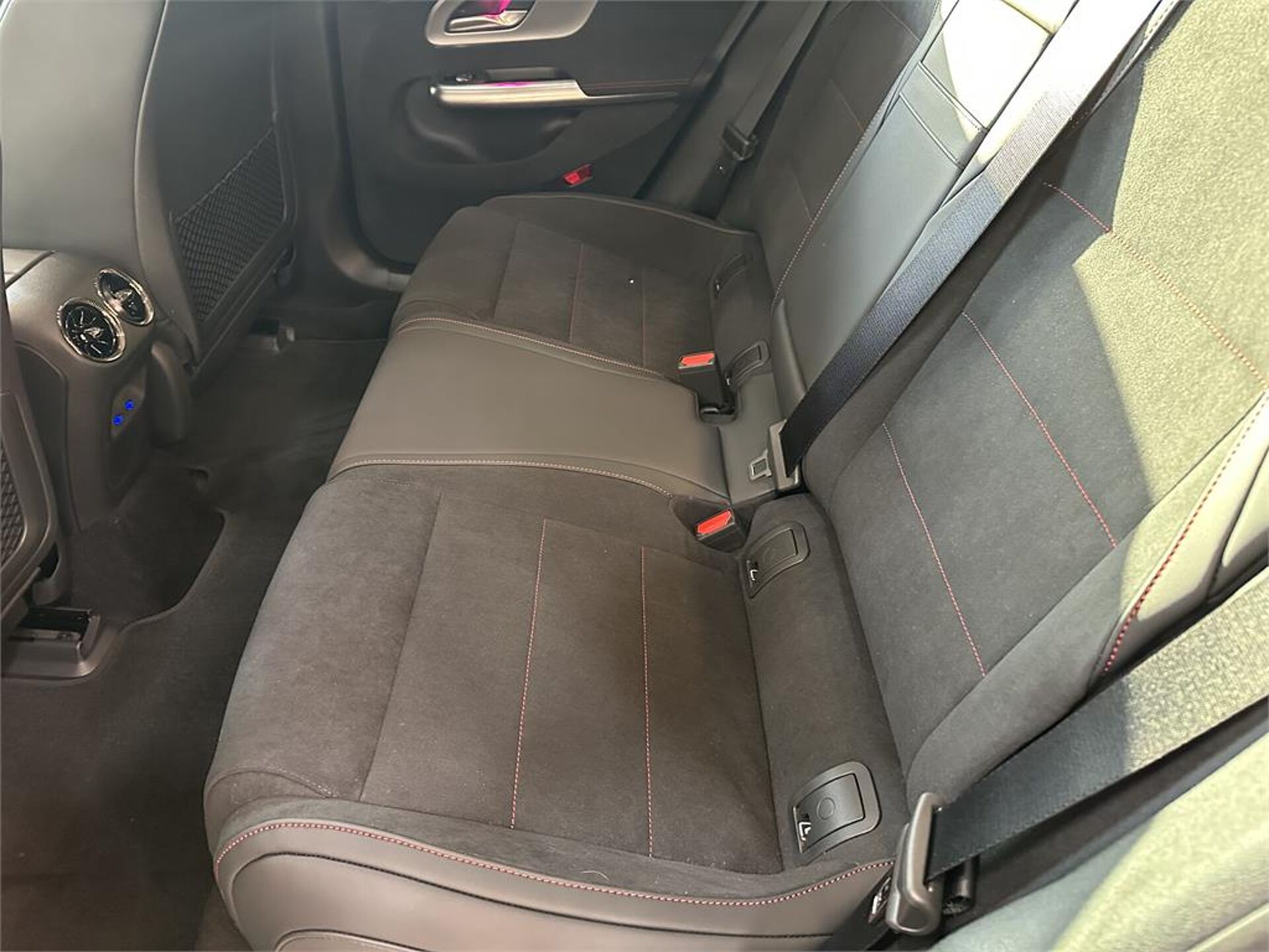 Imagen 3 de MERCEDES Clase CLA