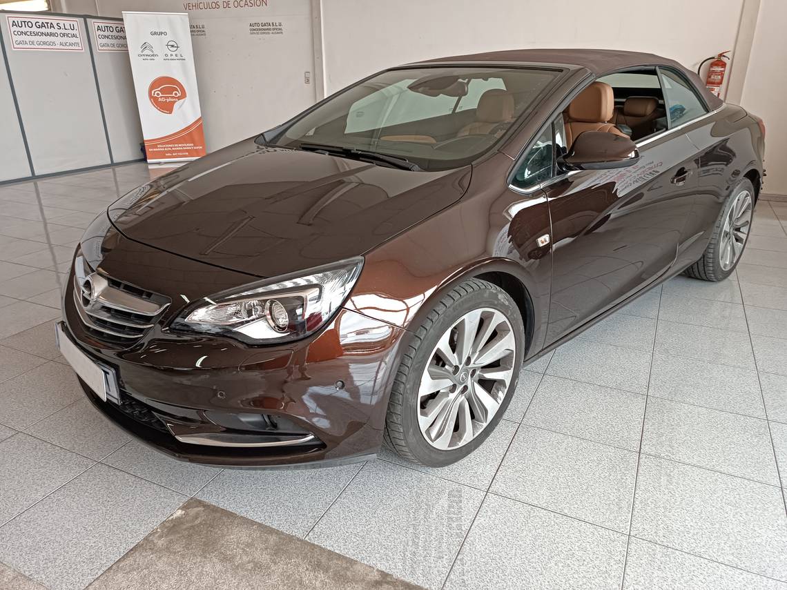 OPEL Cabrio (1.4 T S/S Excellence) en Alicante
