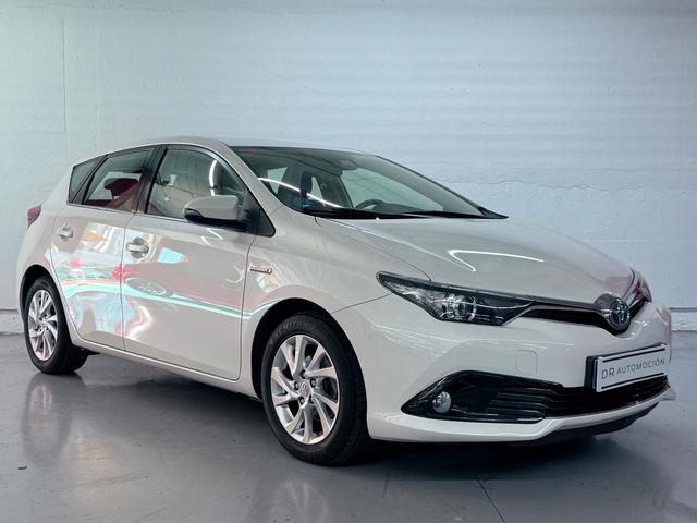 TOYOTA Auris (140H Hybrid Advance 100 kW (136 CV)) en Barcelona