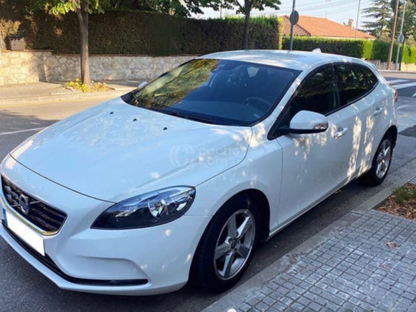 Foto del VOLVO V40 D2 Momentum 115