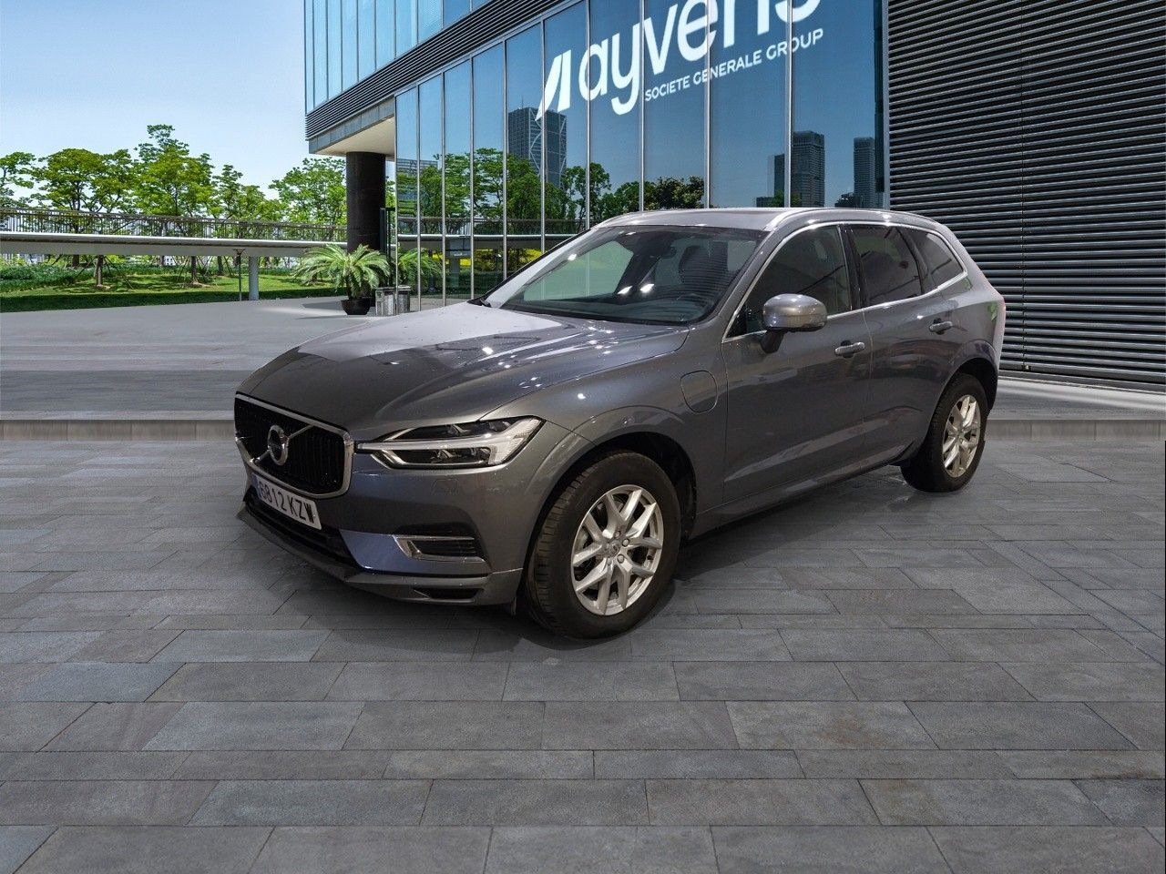 VOLVO XC60 (T8 Momentum AWD Auto 287 kW (390 CV)) en Madrid