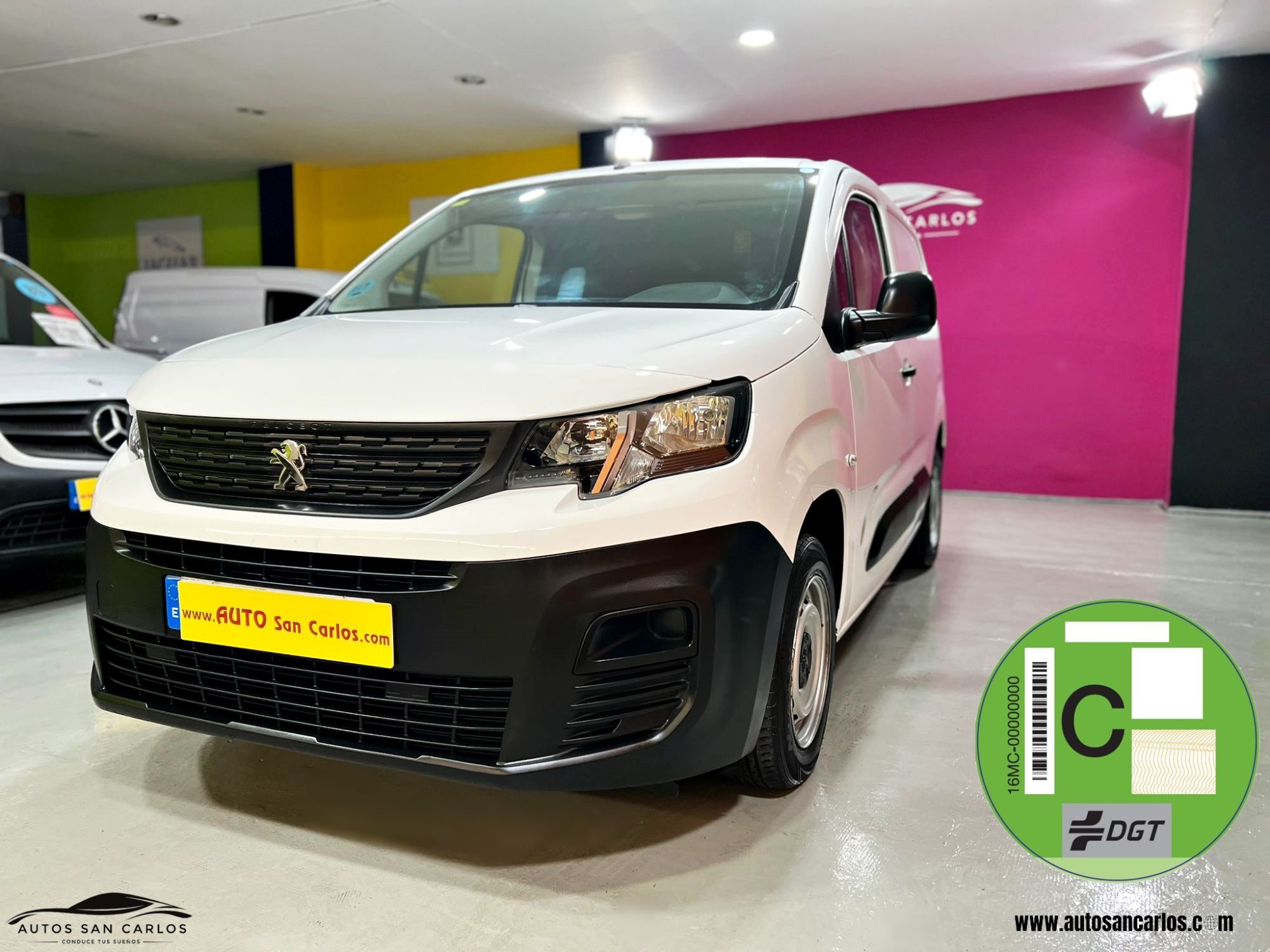 Foto del PEUGEOT Partner 1.5BlueHDI Grip Standard 1000kg 75