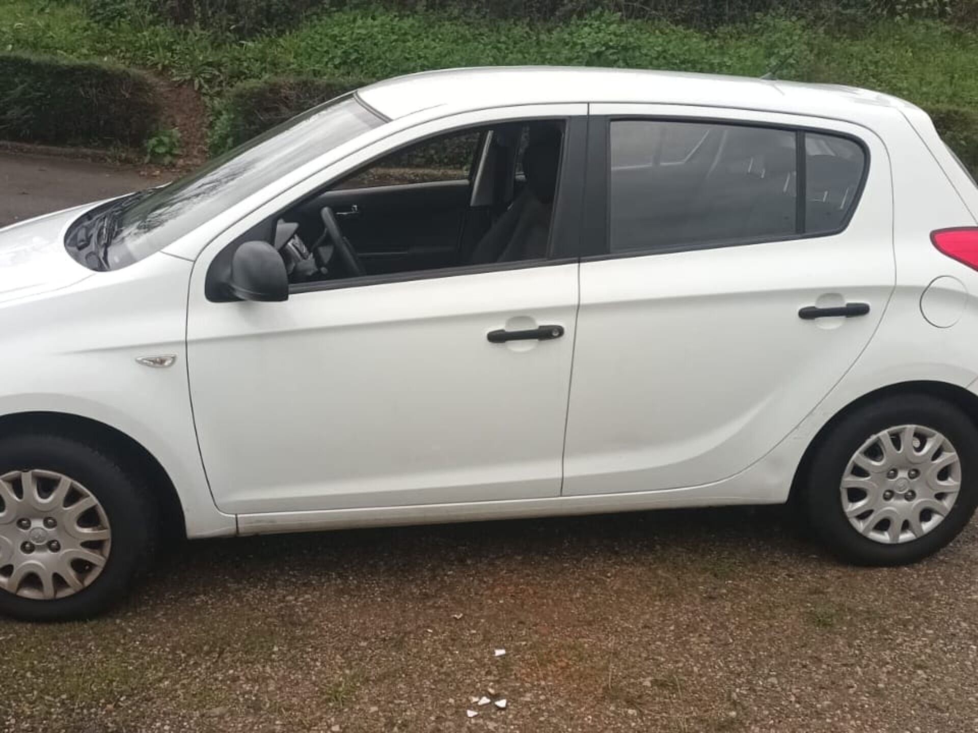 Imagen 2 de HYUNDAI i20