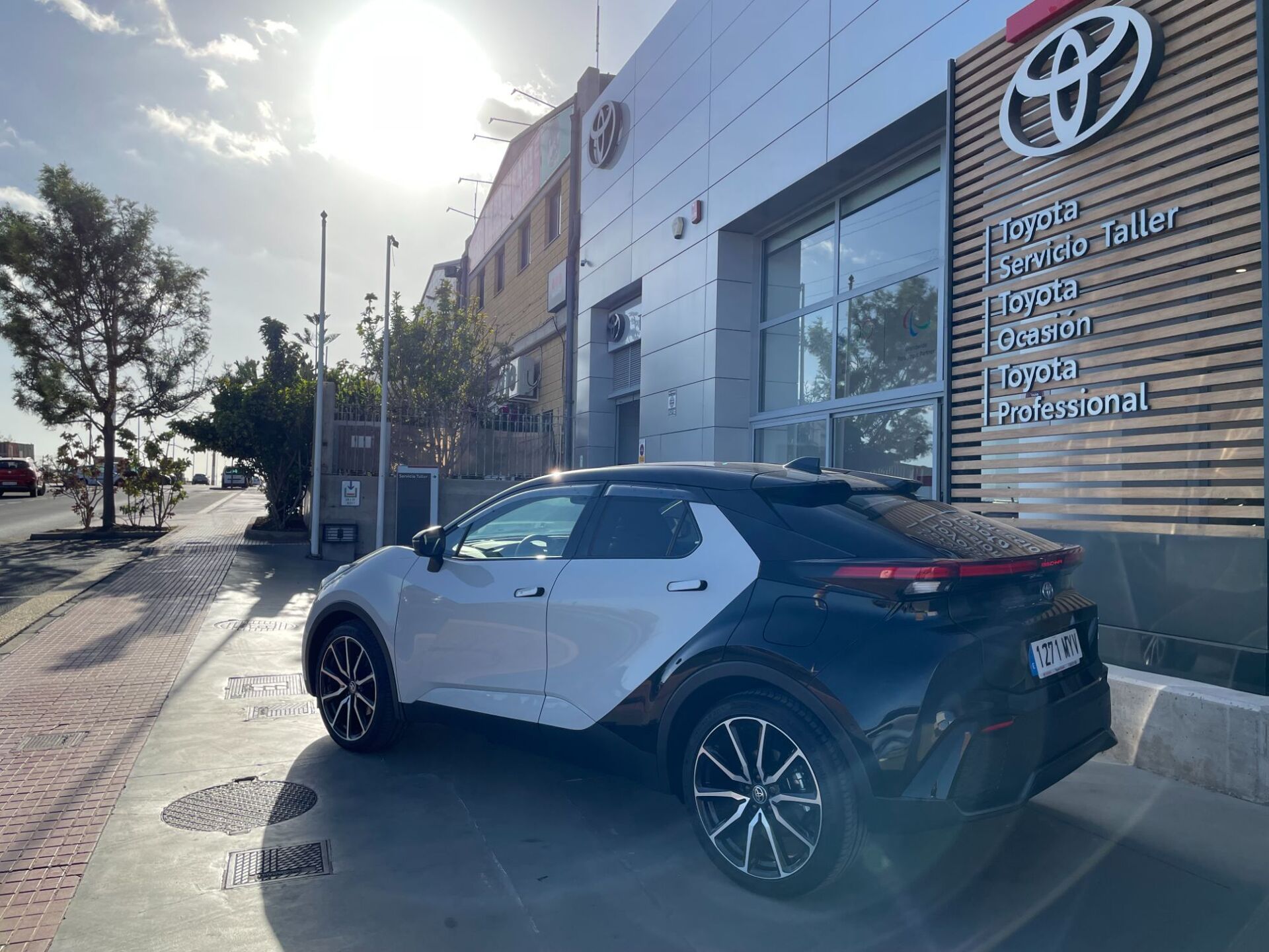 Imagen 3 de TOYOTA C-HR