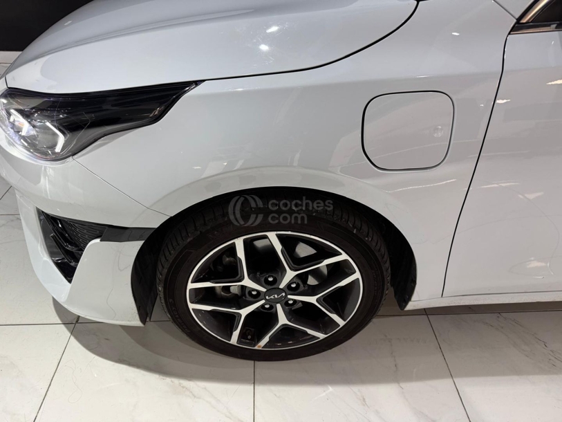 Foto del KIA Ceed Tourer 1.6 PHEV eDrive Aut.