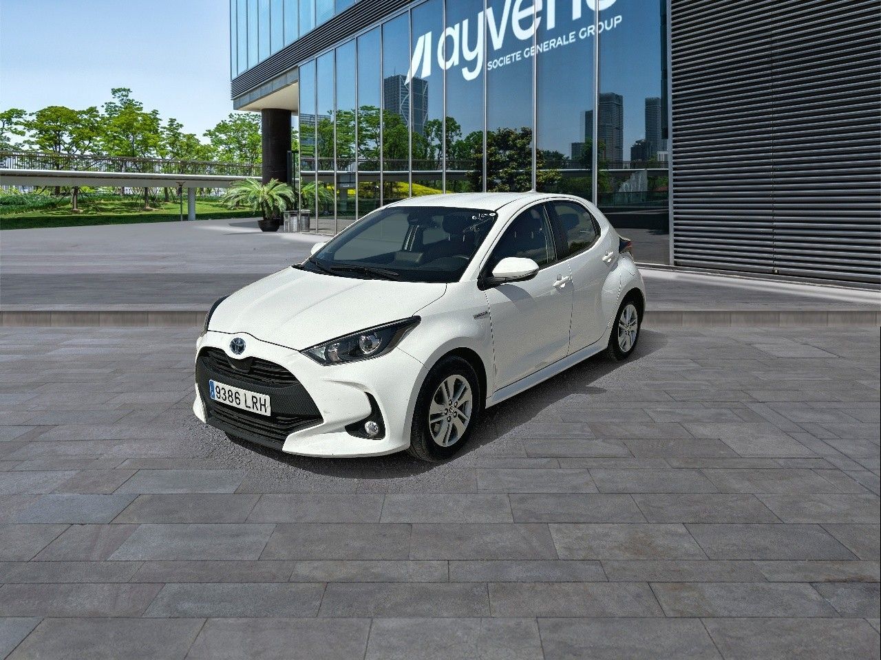 TOYOTA Yaris (120H Active Tech 85 kW (116 CV)) en Madrid