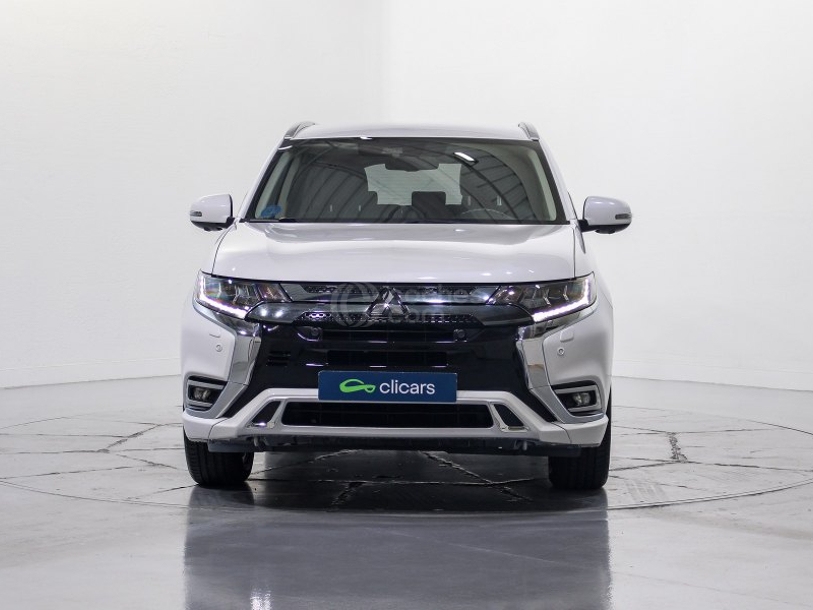 Foto del MITSUBISHI Outlander PHEV Kaiteki 4WD