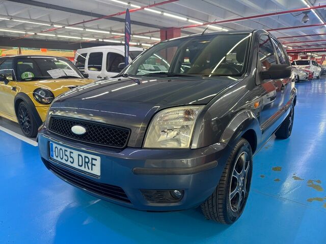 FORD Fusion (1.4 16v Trend 59 kW (80 CV)) en Barcelona