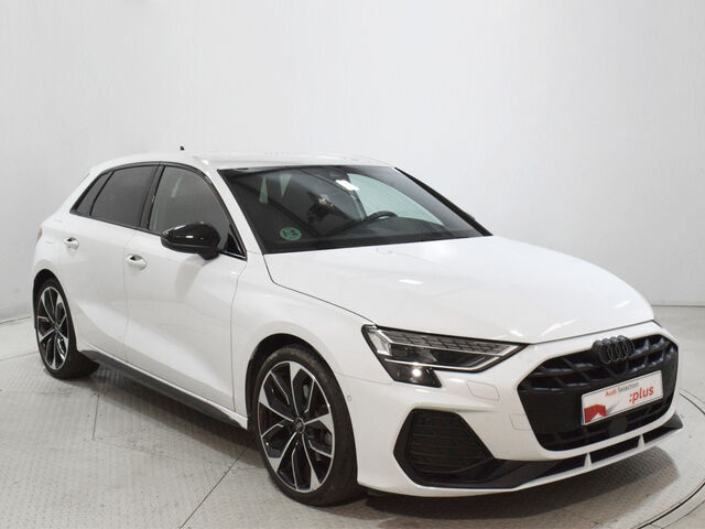 AUDI A3 (Black line edition 35 TFSI 110 kW (150 CV) S tronic) en León