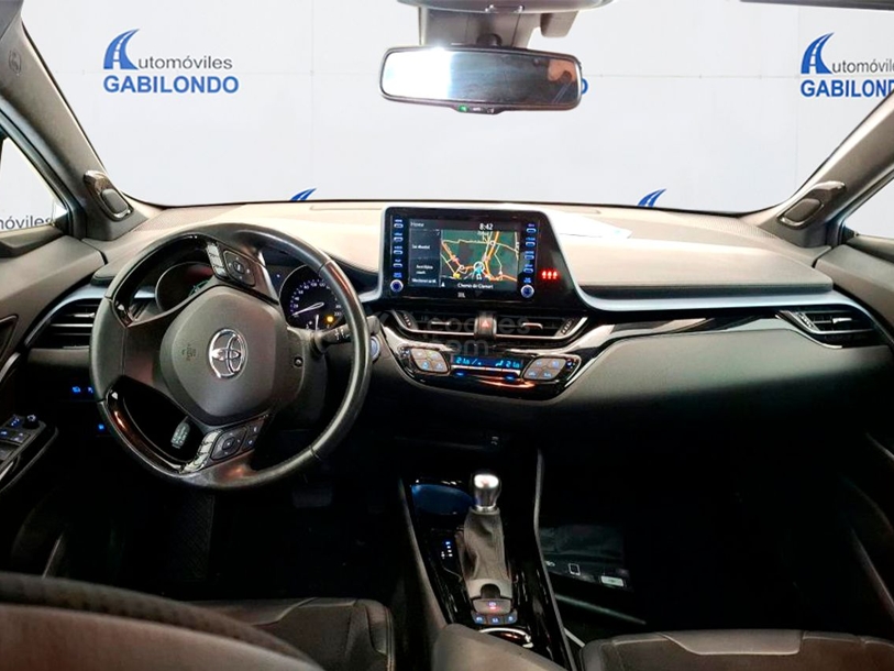 Foto del TOYOTA C-HR 180H Advance