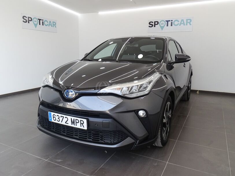 Foto del TOYOTA C-HR 180H Advance