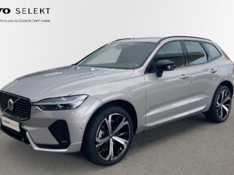 Foto del VOLVO XC60 B4 Plus Dark AWD Aut.