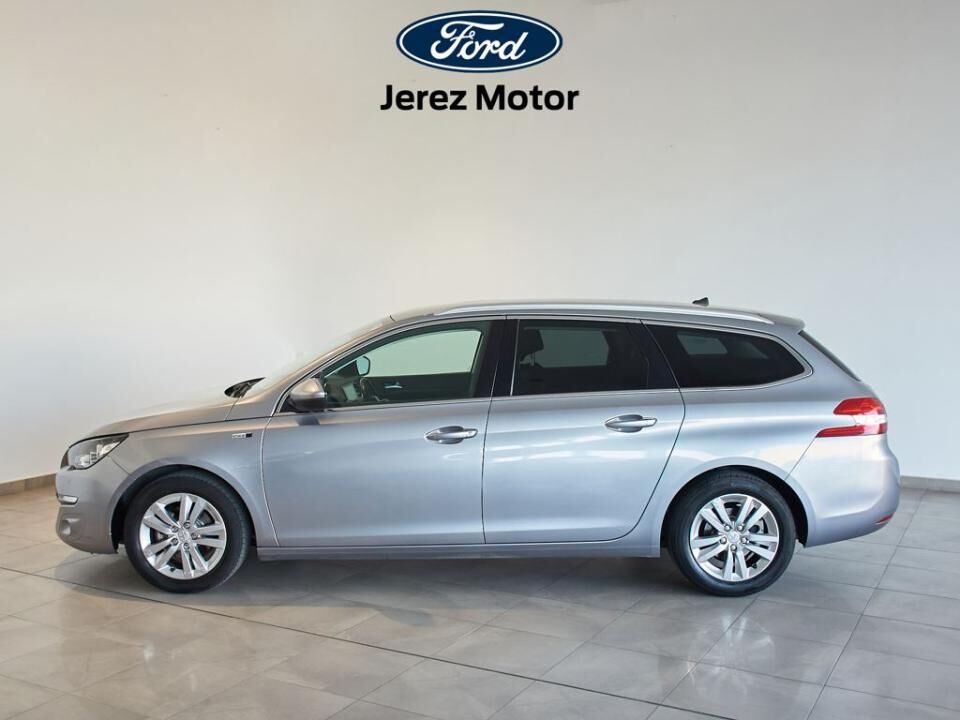 Foto del PEUGEOT 308 SW 1.2 PureTech S&S Allure 130