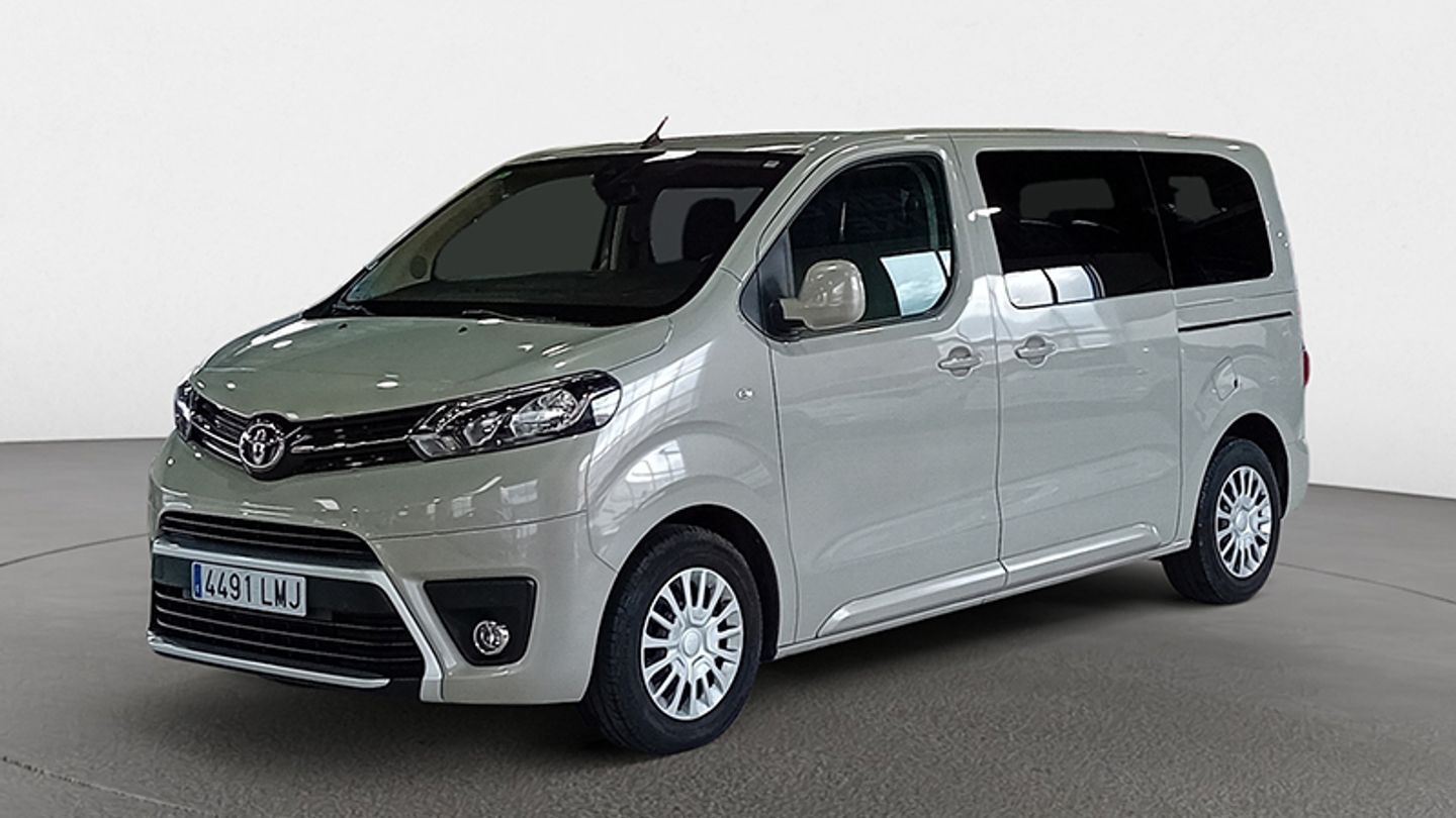 Foto del TOYOTA Proace Verso Proace Family L2 2.0D 8pl. Advance Aut. 150