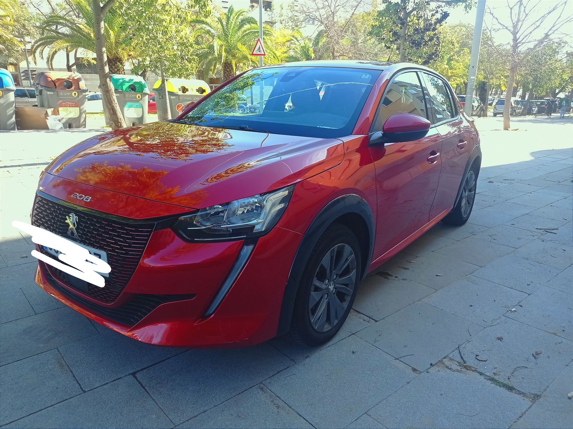 Foto del PEUGEOT 208 Allure Eléctrico 100kW