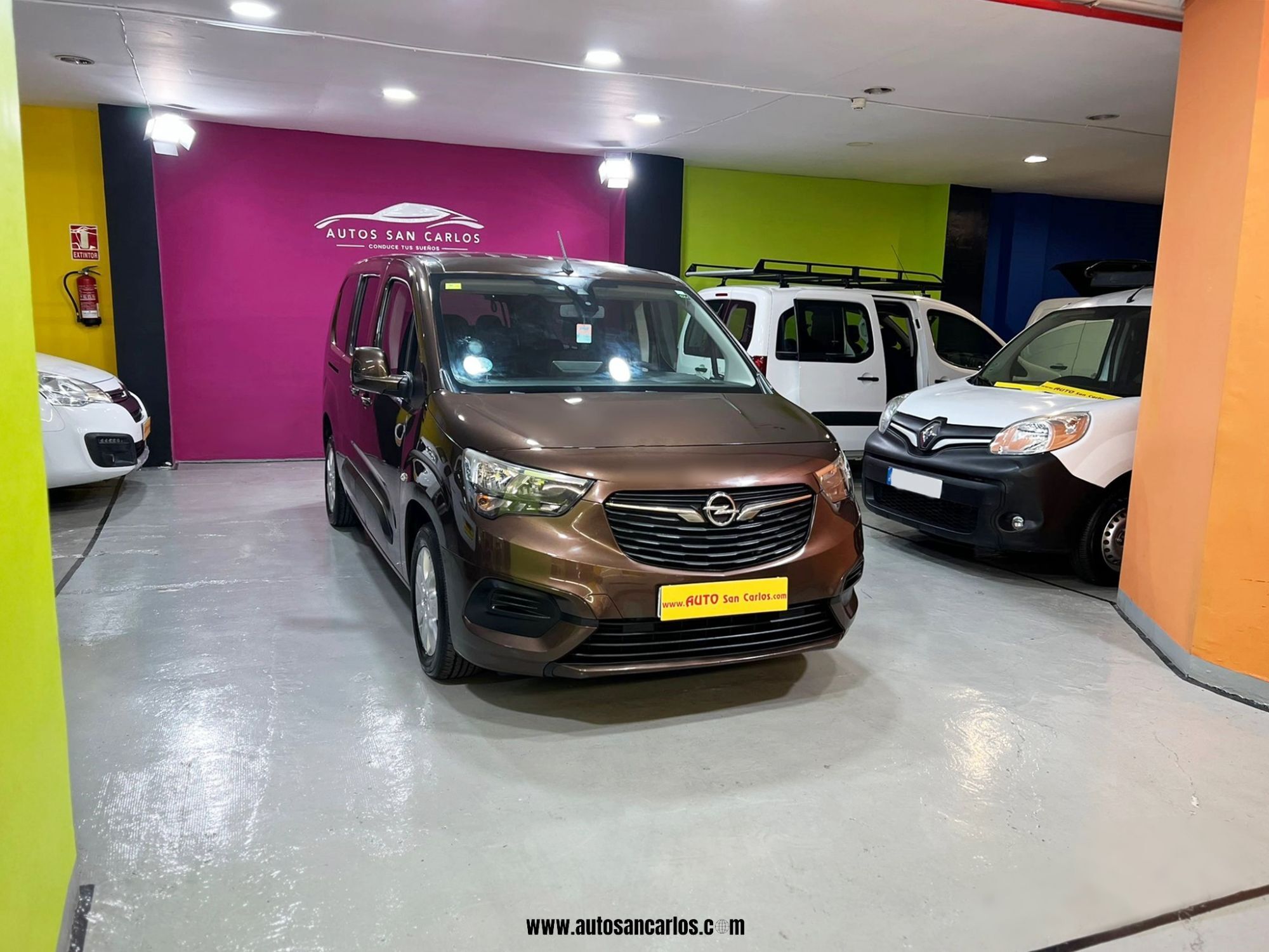 OPEL Combo (Tour 1.6CDTI EU6 Expression L2H1 105) en Barcelona