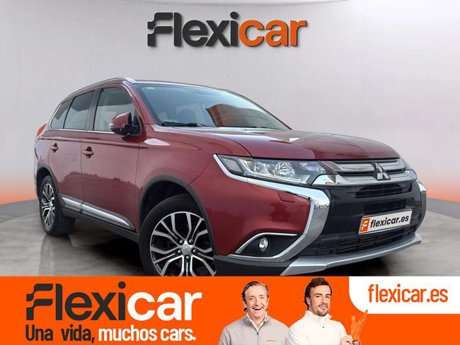 MITSUBISHI Outlander (220 DI-D Motion 4WD) en Barcelona