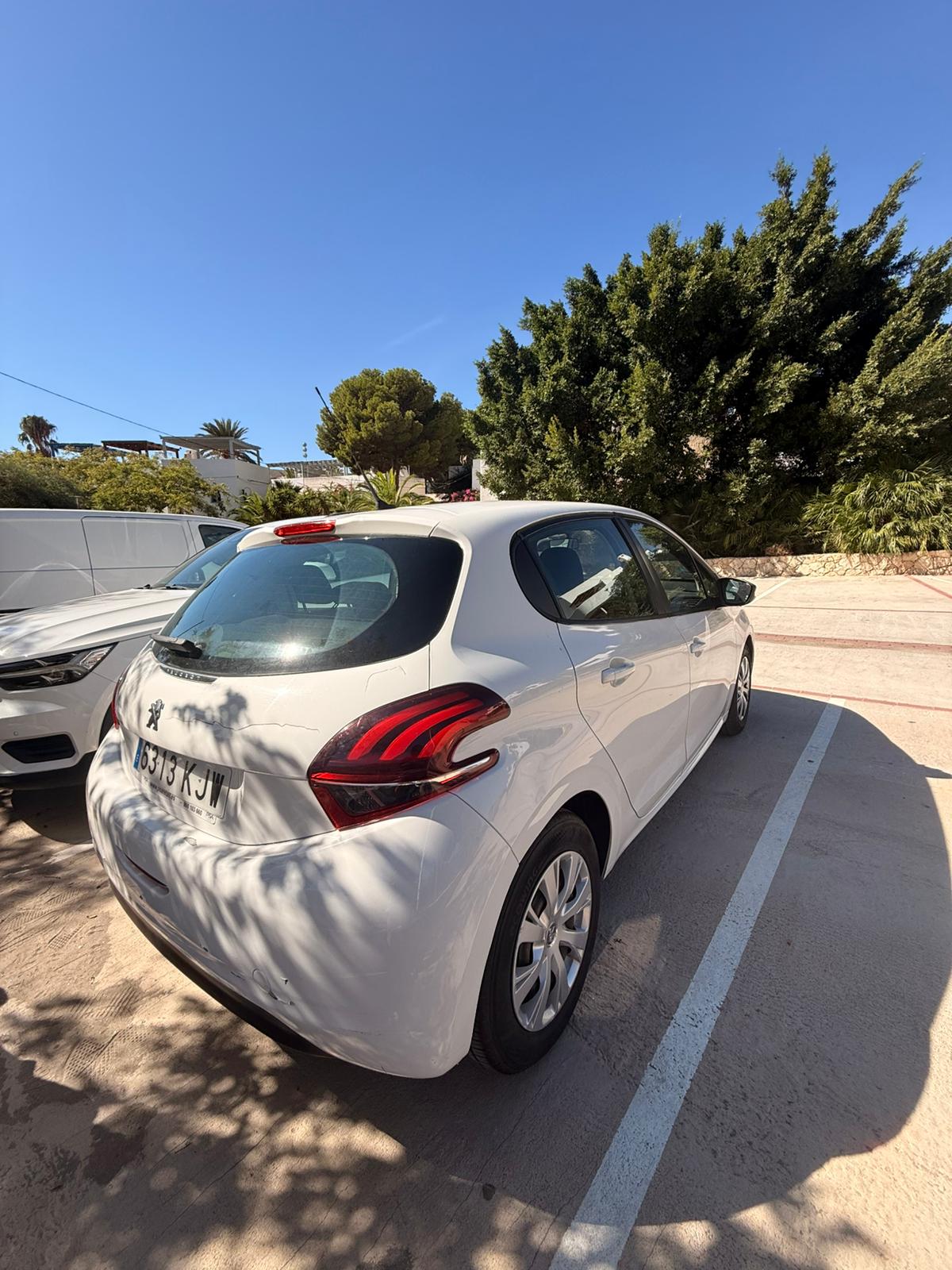 Foto del PEUGEOT 208 1.2 PureTech GLP Active 82